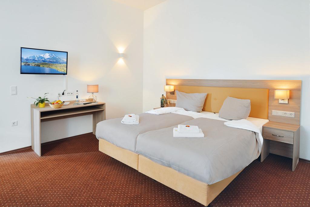Oranien Hotel 3*